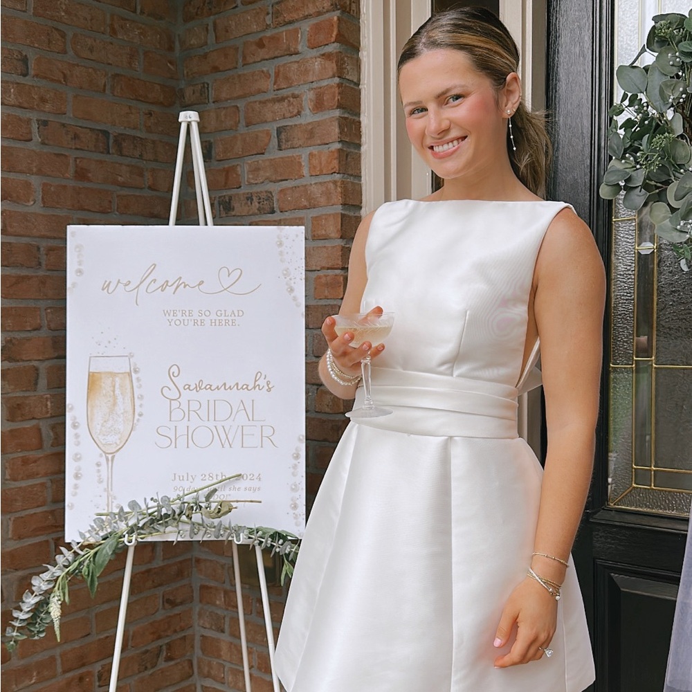 Naya Sleeveless Bow Dress in White